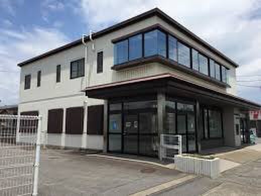 西尾信用金庫(銀行)まで623m マリアージュ新美　A