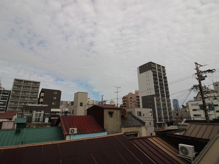 室内からの展望 CRASTINE名楽町