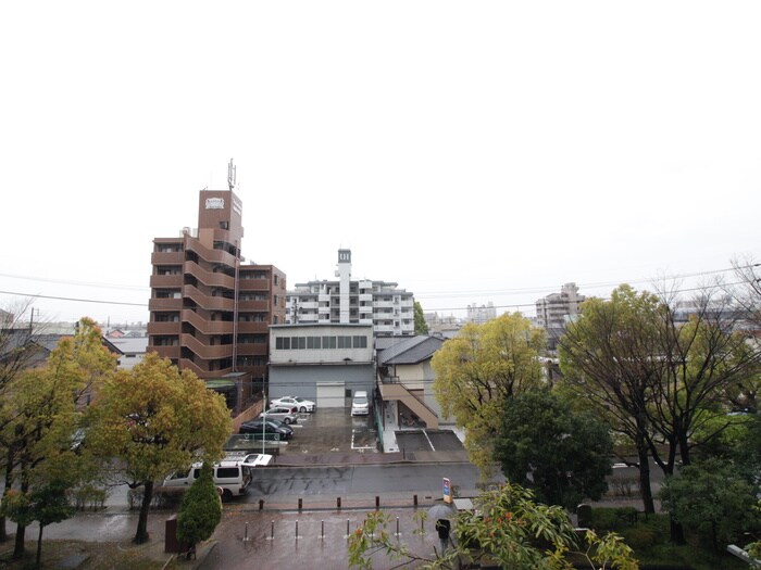 室内からの展望 ｻﾞ･ｼ-ﾝ城北ｳｴｽﾄｽﾀ-(304)