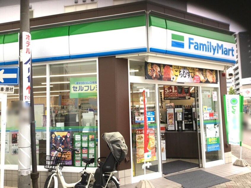 ファミリーマート今池駅前店(コンビニ)まで438m グランスイート千種タワー(2301)