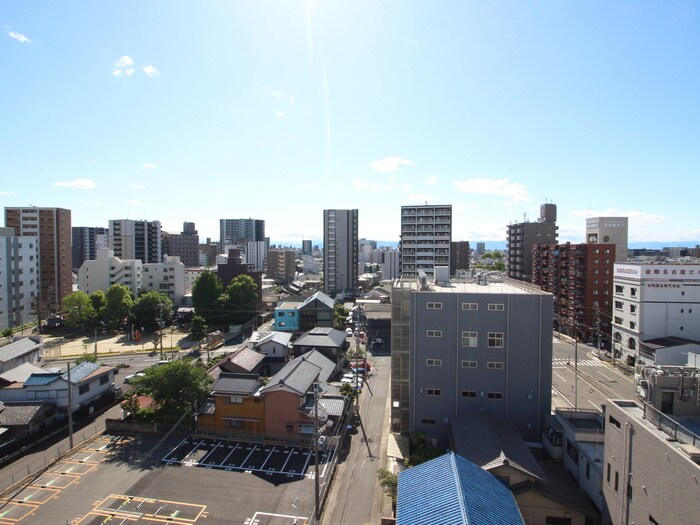 室内からの展望 ﾌﾟﾚｻﾝｽﾛｼﾞｪ名古屋駅GATEFRONT