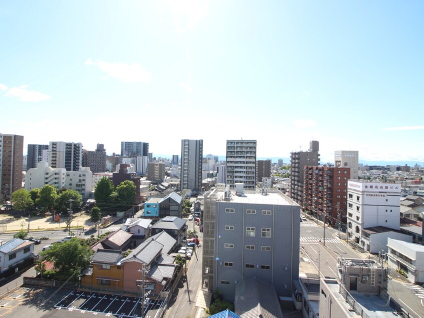 室内からの展望 ﾌﾟﾚｻﾝｽﾛｼﾞｪ名古屋駅GATEFRONT