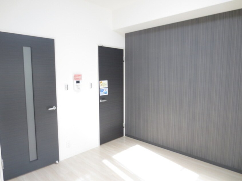 居室 モン　ヨイ－エ