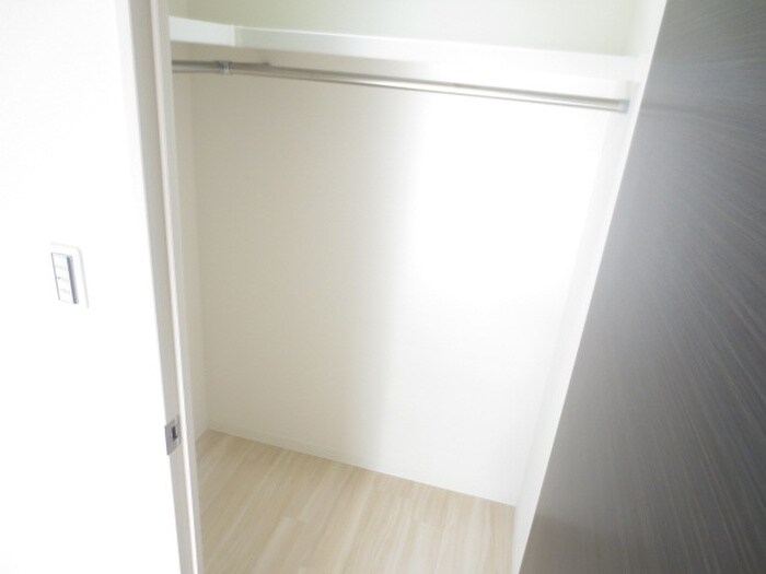 収納 モン　ヨイ－エ