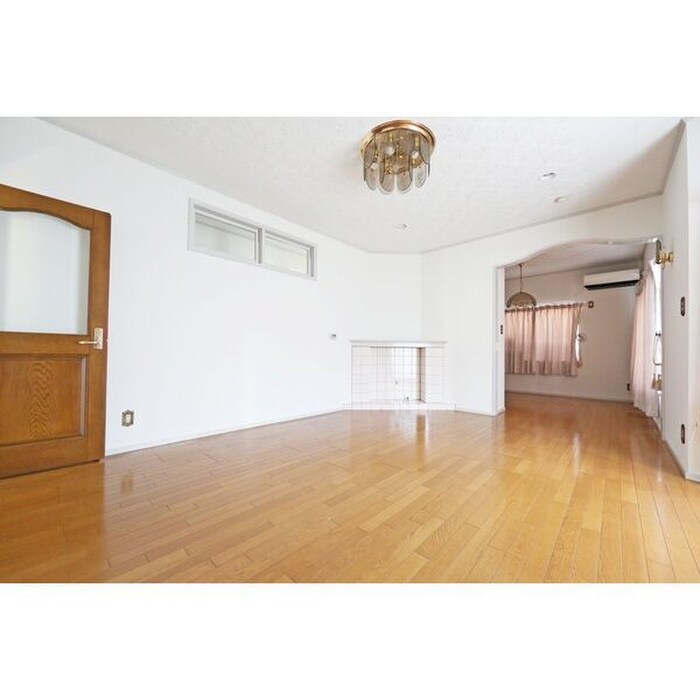 居室 高森台戸建