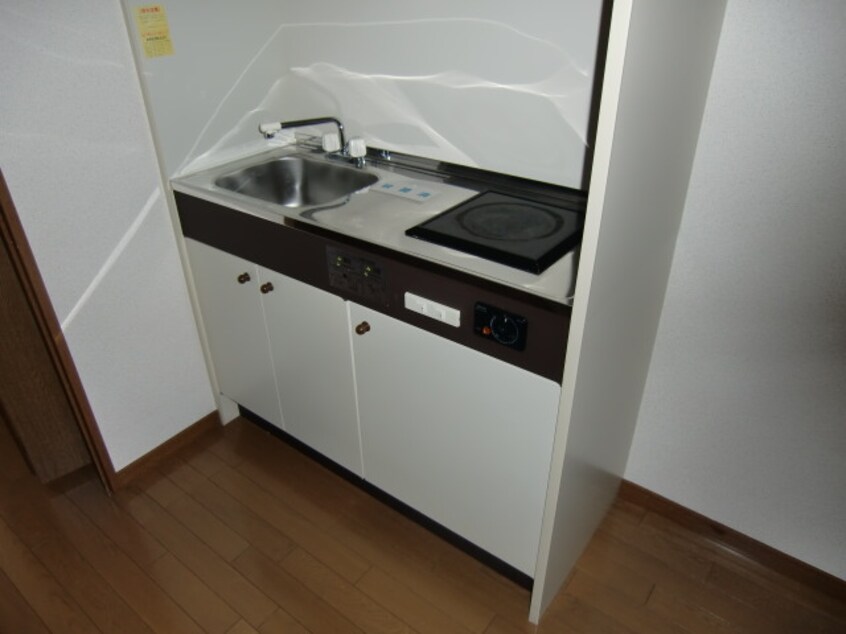 キッチン フロ－ラ阪野