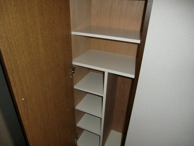 靴箱 フロ－ラ阪野