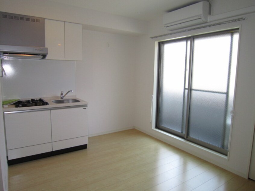 居室 オウルージュ鶴里駅前