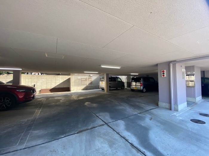 駐車場 PIAA　YOSHINO