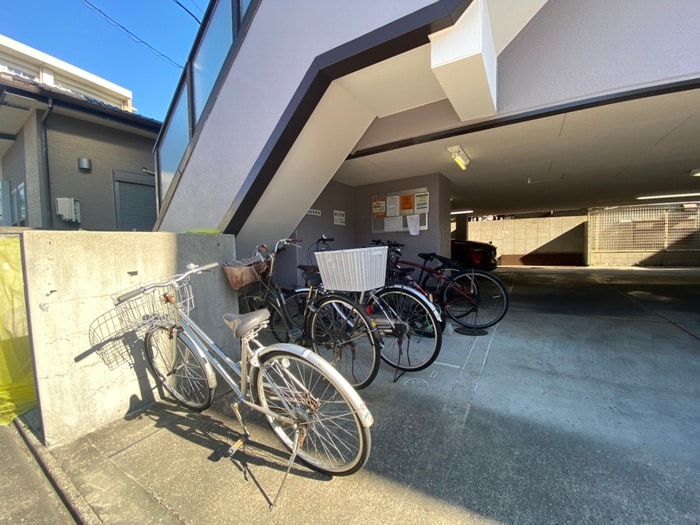 駐輪場 PIAA　YOSHINO