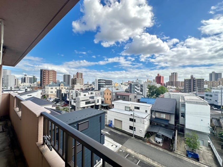 室内からの展望 加藤ビル