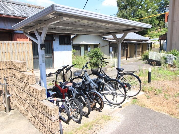 駐輪場 フェリーチェ