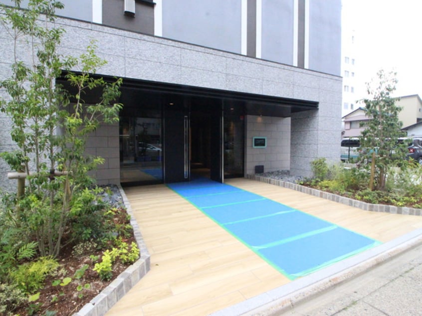 エントランス部分 CREST TAPP平安通（1309）