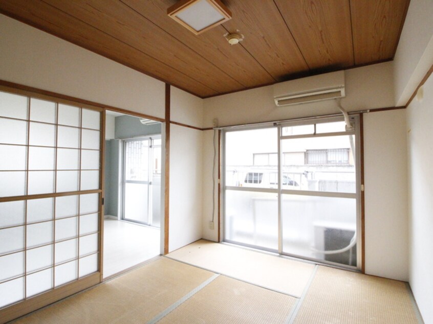 居室 カサドフェリーヌ