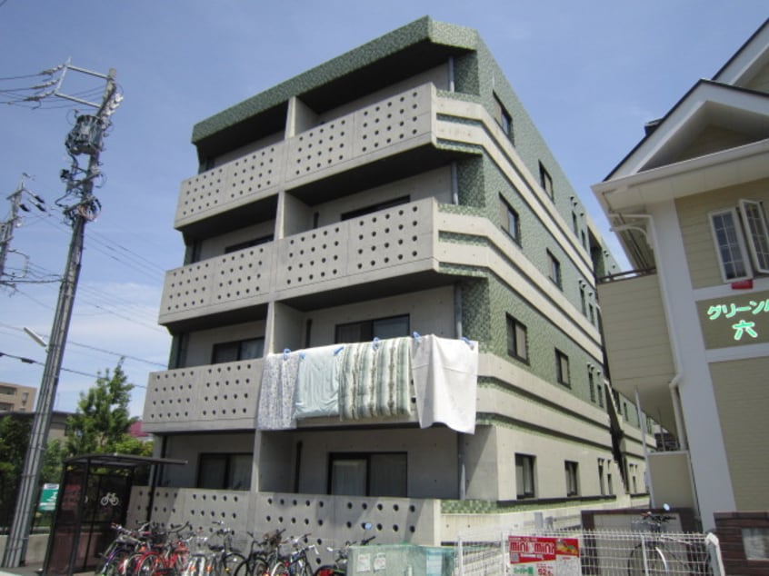 外観写真 ｅｍｅｒａｕｄｅ