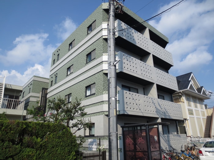 外観写真 ｅｍｅｒａｕｄｅ