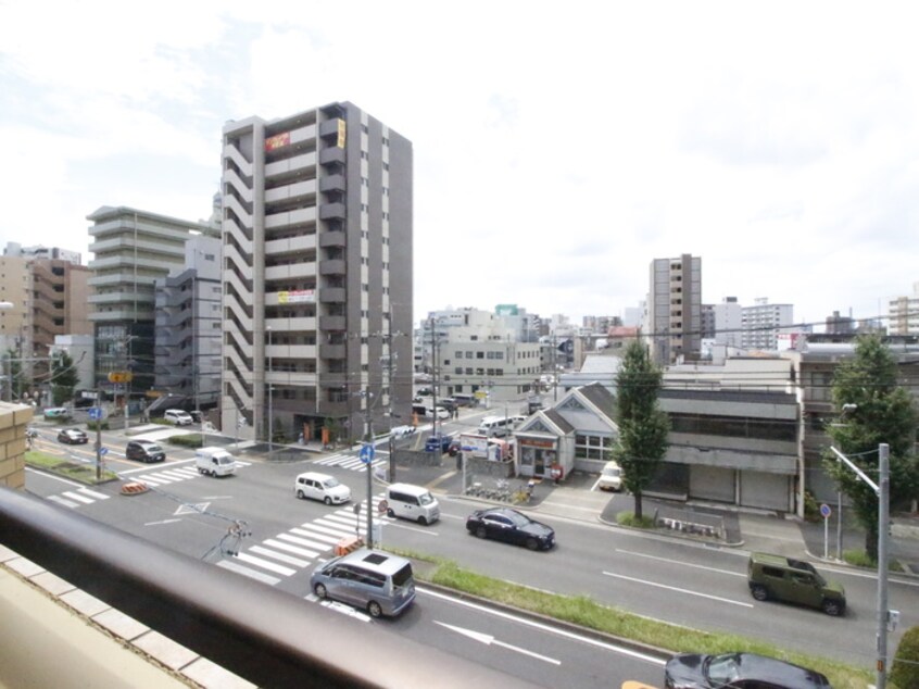 室内からの展望 平安ビル