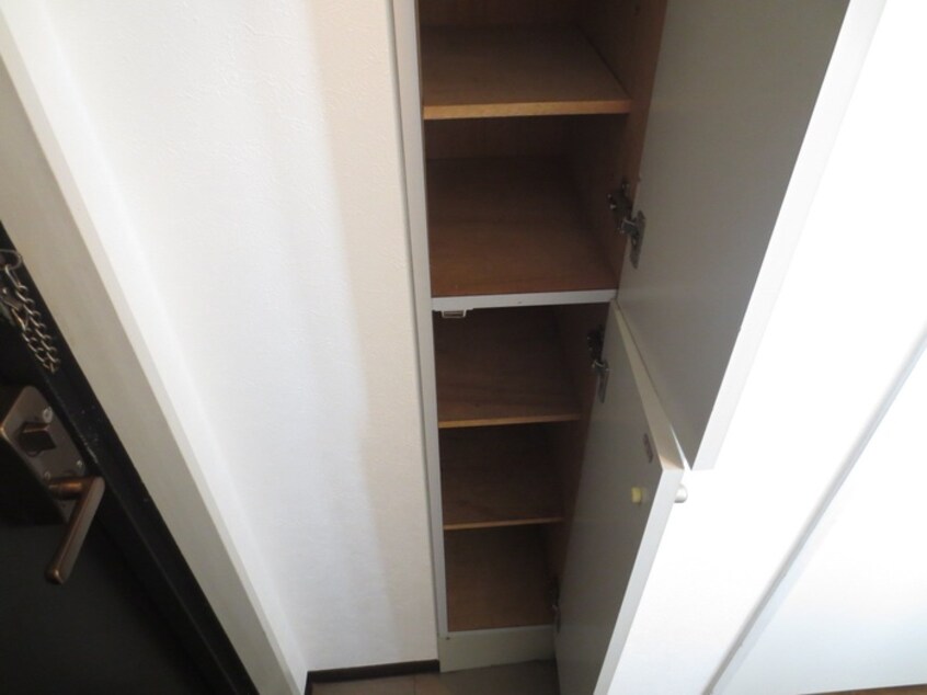 靴箱 ハニーハイツ渡辺２