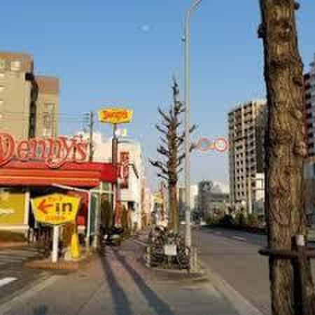 デニーズ(その他飲食（ファミレスなど）)まで382m クレール