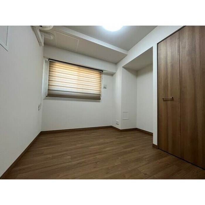 居室 ﾌﾟﾚｻﾝｽｼﾞｪﾈ丸の内(1304)