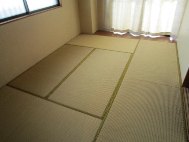 居室 ウエストコート又穂