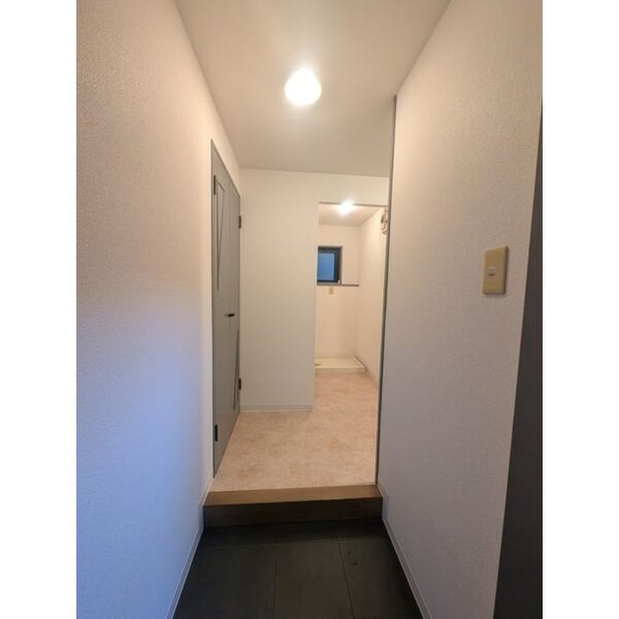 玄関 ﾗｲｵﾝｽﾞﾏﾝｼｮﾝ上前津(1003)