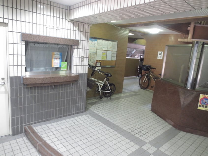 外観写真 ﾗｲｵﾝｽﾞﾏﾝｼｮﾝ上前津(1003)