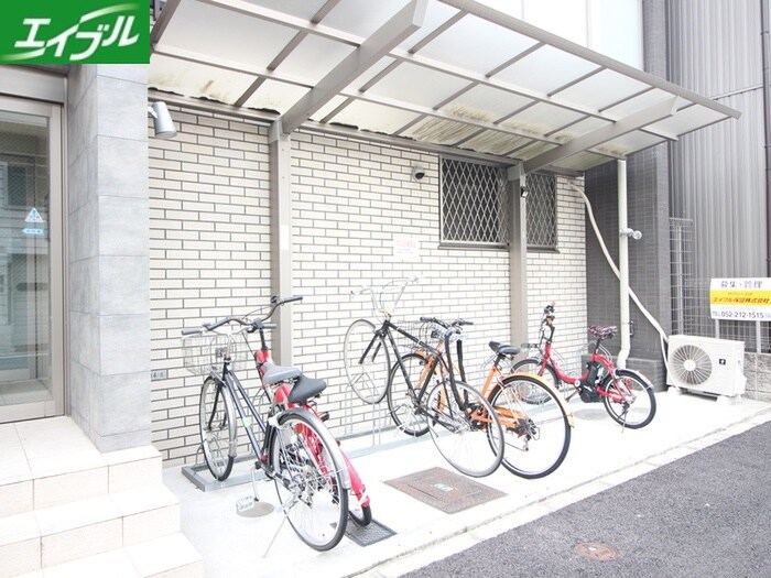 駐輪場 グレーシア上前津