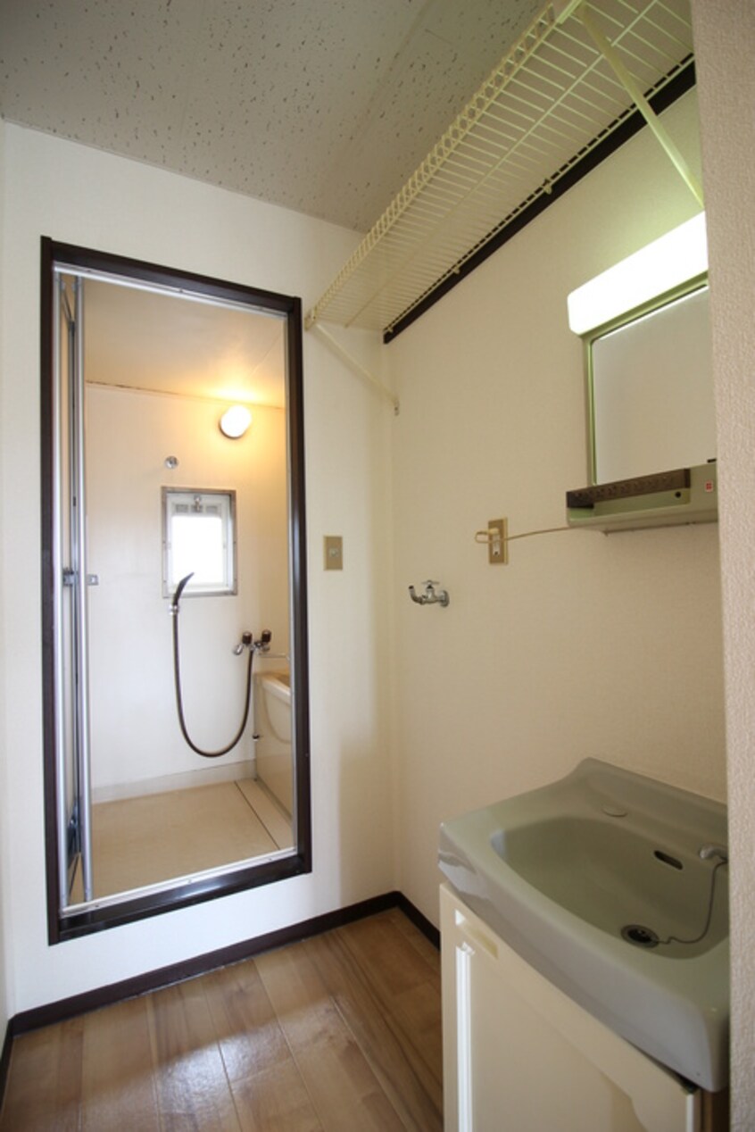 洗濯機置場 サンライフ春香B