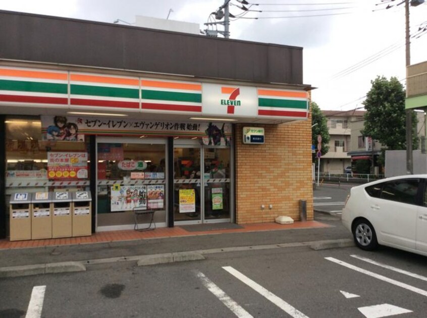 セブンイレブン(コンビニ)まで302m ポ－ラスタ－１１ｔｈ星ヶ丘山手