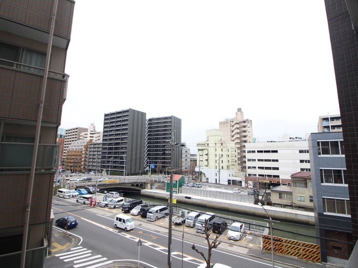 室内からの展望 BERG大須
