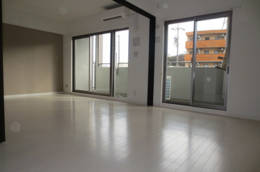 居室 ファミール熱田