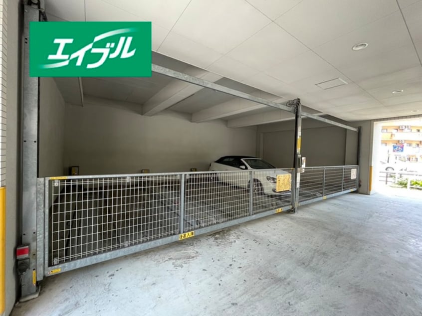 駐車場 ファミール熱田