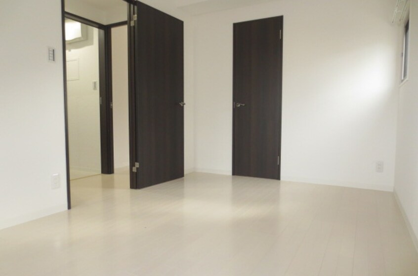 居室 ファミール熱田