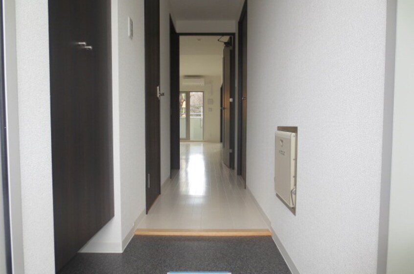 廊下 ファミール熱田