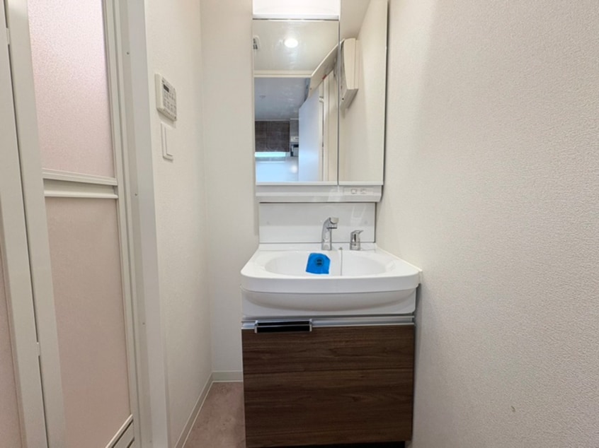 洗面 ﾌﾟﾚｻﾝｽｼﾞｪﾈ新栄町駅前葵（517）