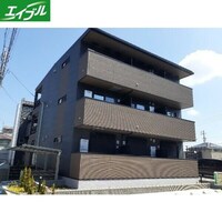 ローレルEast