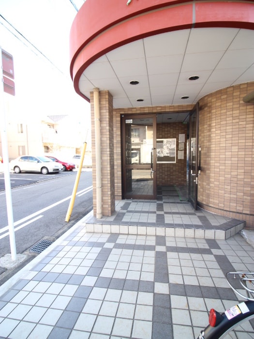 エントランス部分 パークサイドＫ
