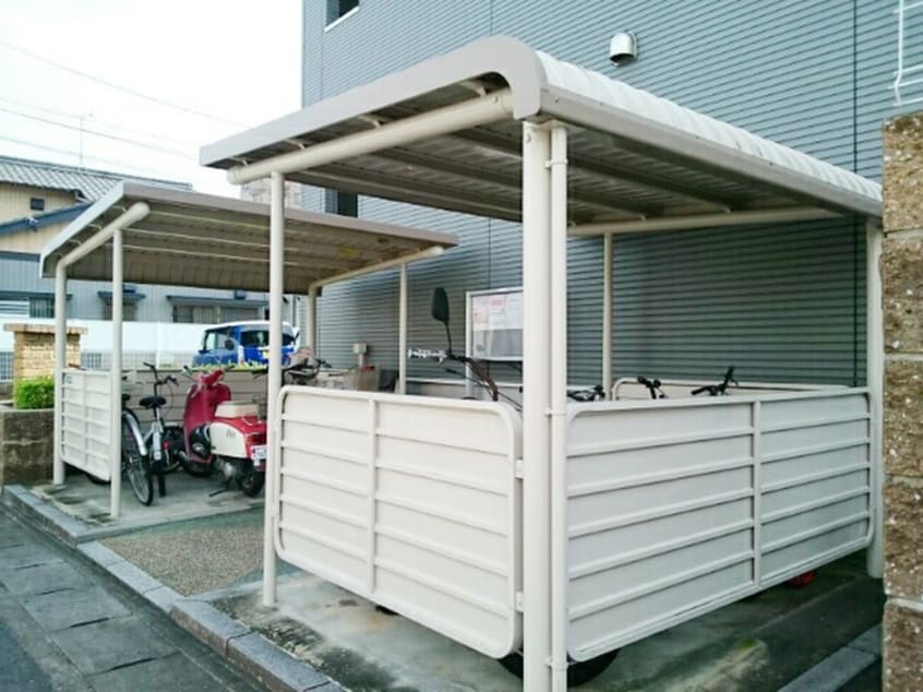 駐輪場 カトルセゾンＡ