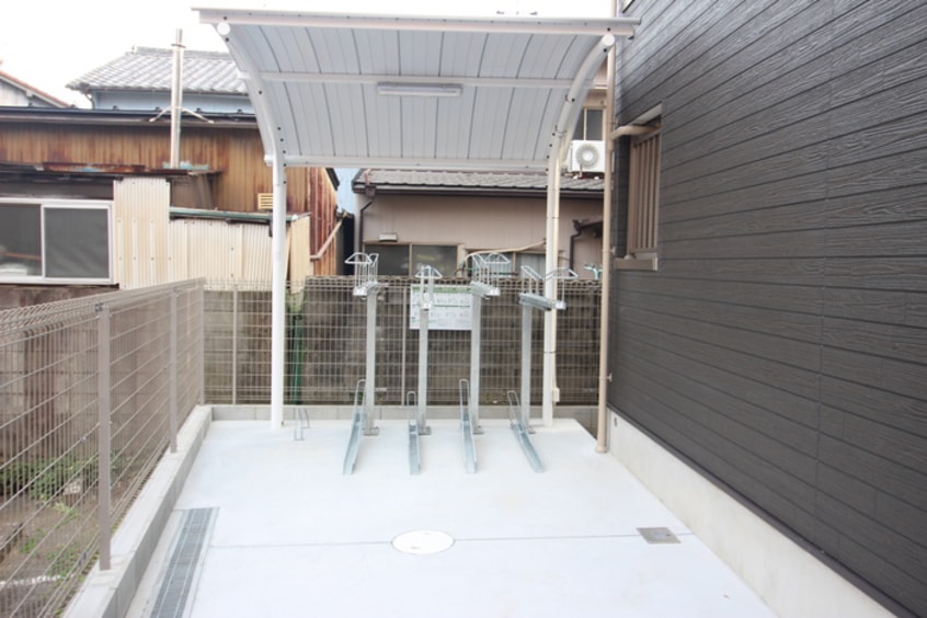 駐輪場 サンライズ滝子