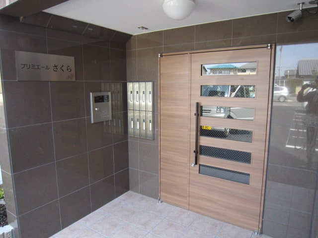 エントランス部分 プリミエールさくら