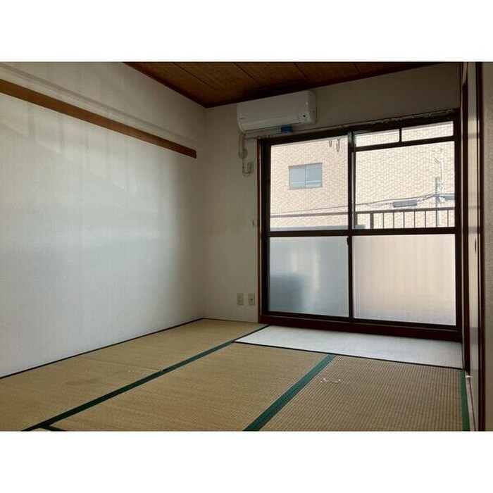 居室 リアライズ若鶴
