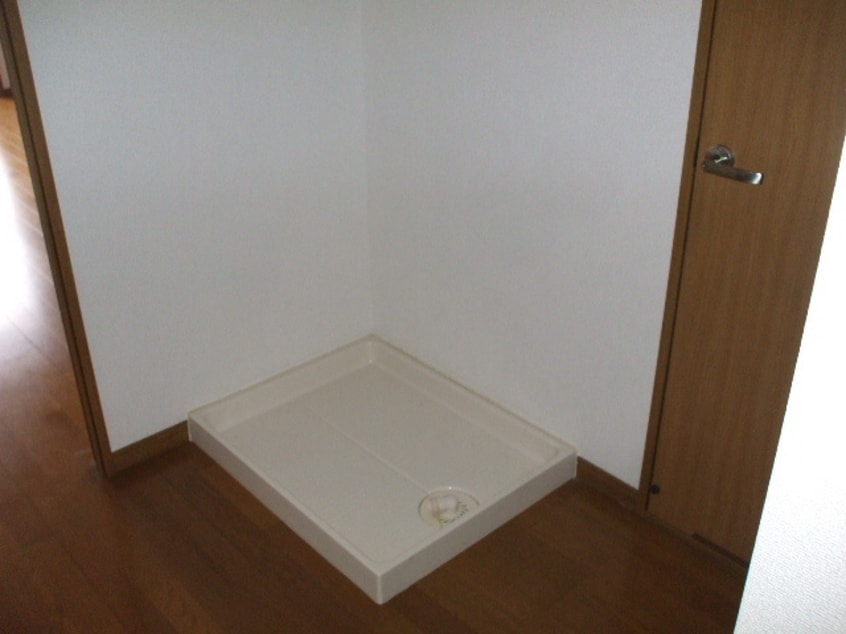 洗濯機置場 シャトルピーチ
