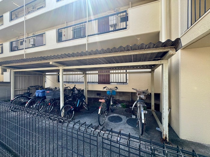 駐輪場 グラッセ高浜