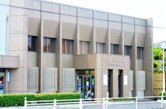 岡崎信用金庫刈谷日高支店(銀行)まで376m ヴィラ小山A