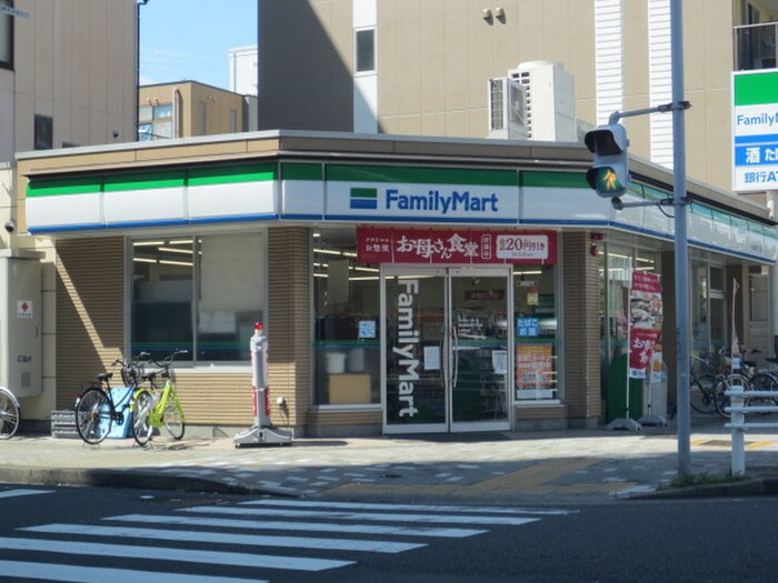 ファミリーマート 名古屋新栄二丁目店(コンビニ)まで60m アマ－レ葵