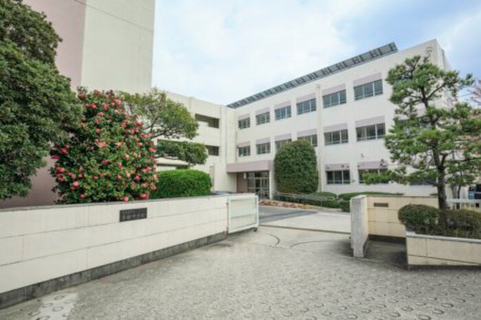 名古屋市立平針中学校(中学校/中等教育学校)まで220m フローレスチェリー