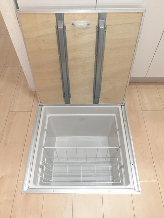 収納 メゾンクレア