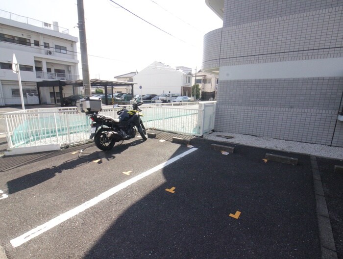 バイク置き場 グランドパ－ク