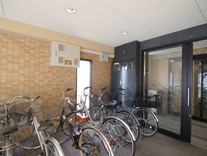 駐輪場 マンション新瑞
